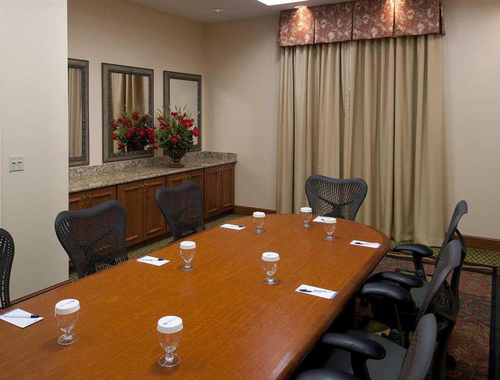 Hilton Garden Inn Schaumburg Kemudahan gambar