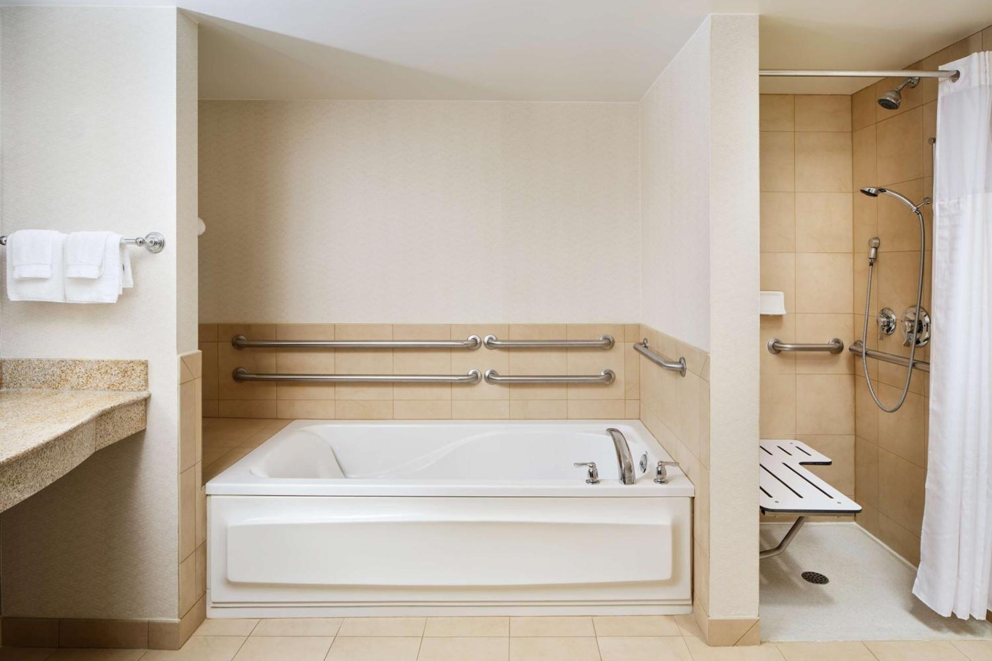 Hilton Garden Inn Schaumburg Luaran gambar