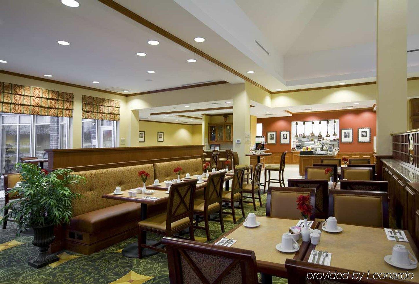 Hilton Garden Inn Schaumburg Restoran gambar