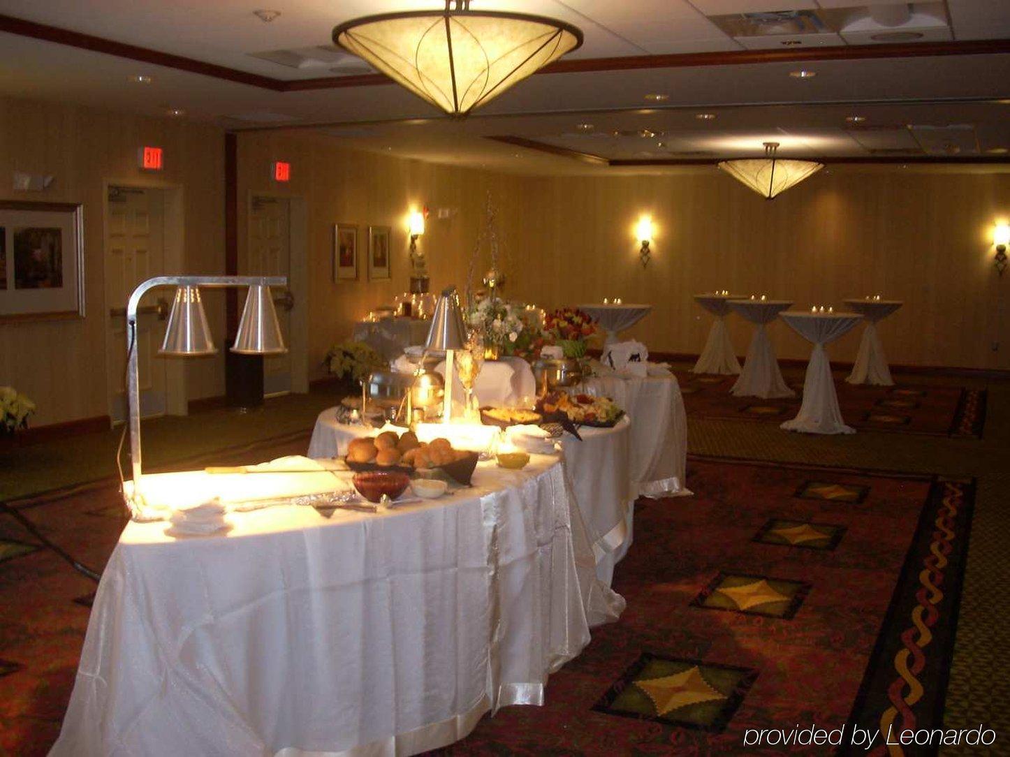 Hilton Garden Inn Schaumburg Restoran gambar
